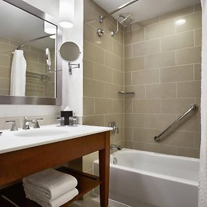 Queen Room Mobility or hearing accessible